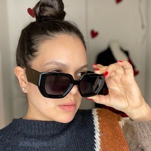 Black square frame sunglasses
